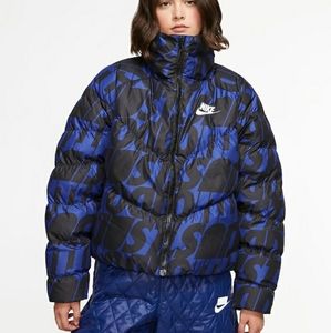 Nike Sportswear "JUST DO IT" Printed Puffer Jacket